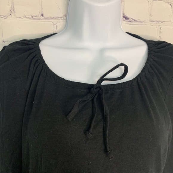 Black Top With Lace Bell Sleeve Medium - Picture 2 of 7